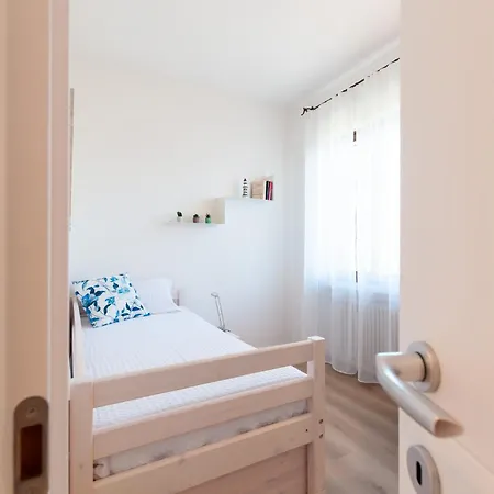 La Lanterna Bianca Casa de férias Desenzano del Garda